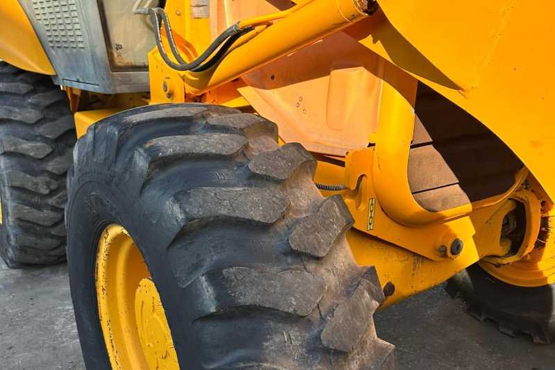 OmecoHub - Immagine JCB 2DX